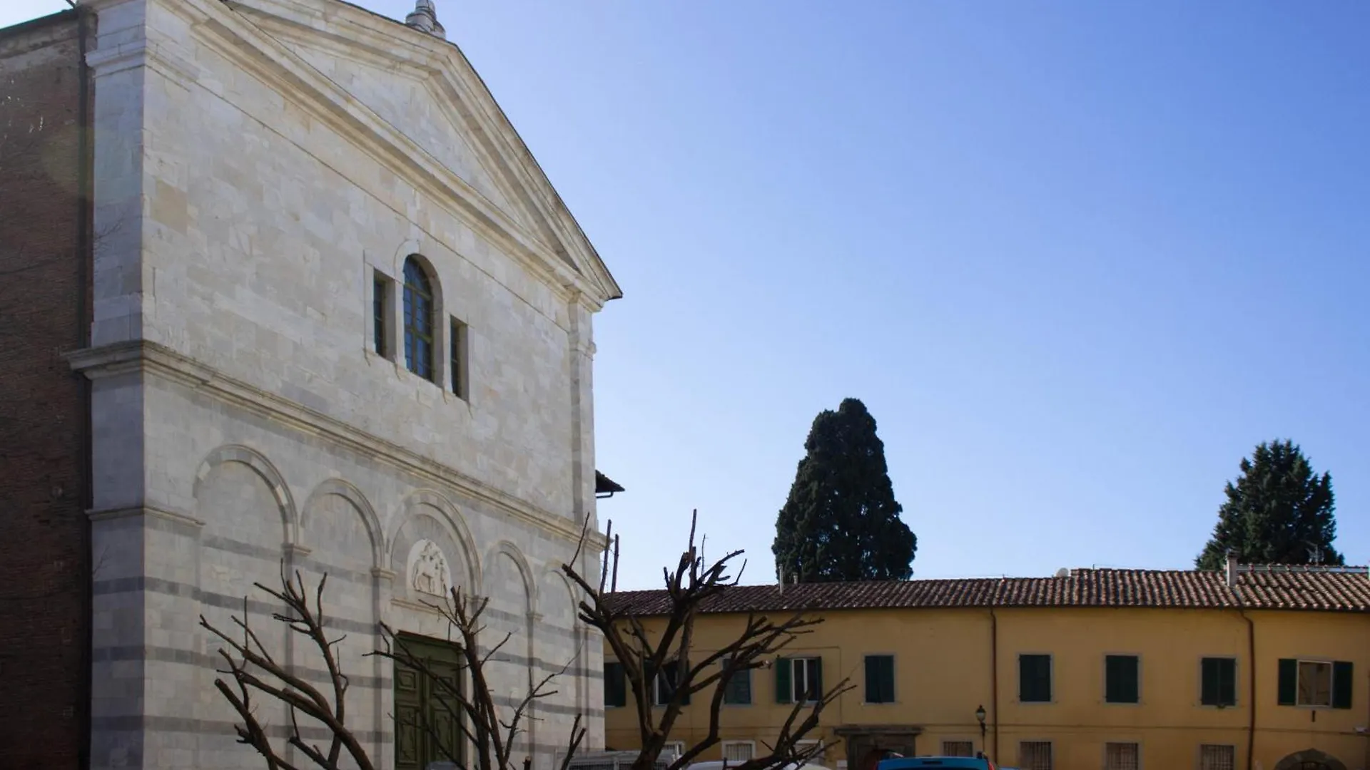 Nel Cuore Di PisaMonolocale In Palazzo Storico.