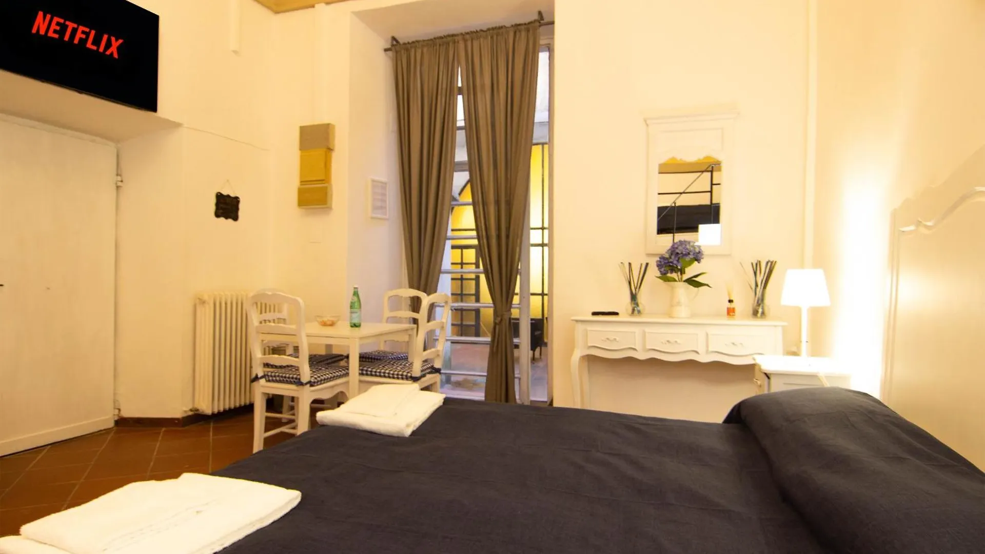 Nel Cuore Di PisaMonolocale In Palazzo Storico. Apartman Pisa