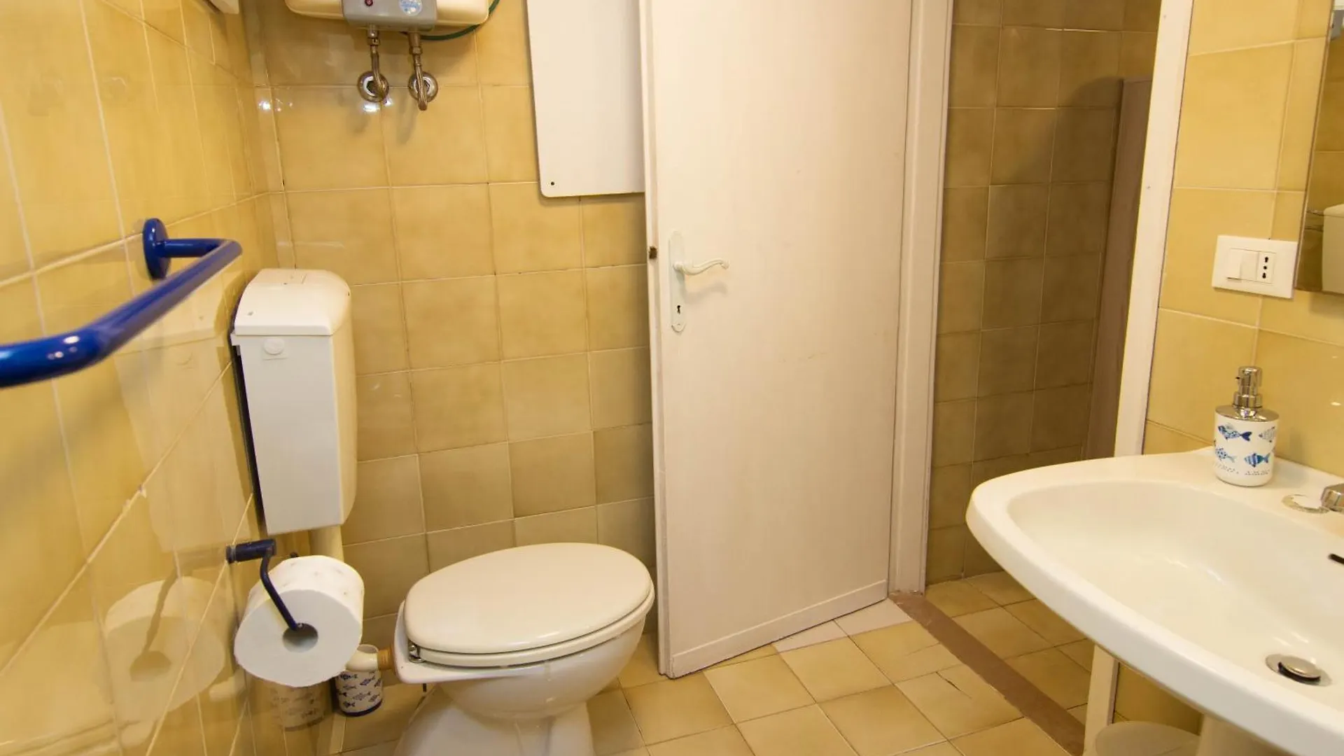 Nel Cuore Di PisaMonolocale In Palazzo Storico. 0*, Пиза