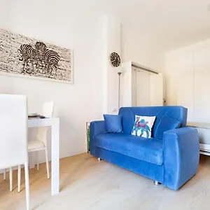  Appartamento Elegant Flat In Milan, Wi-fi E Netflix! Italia